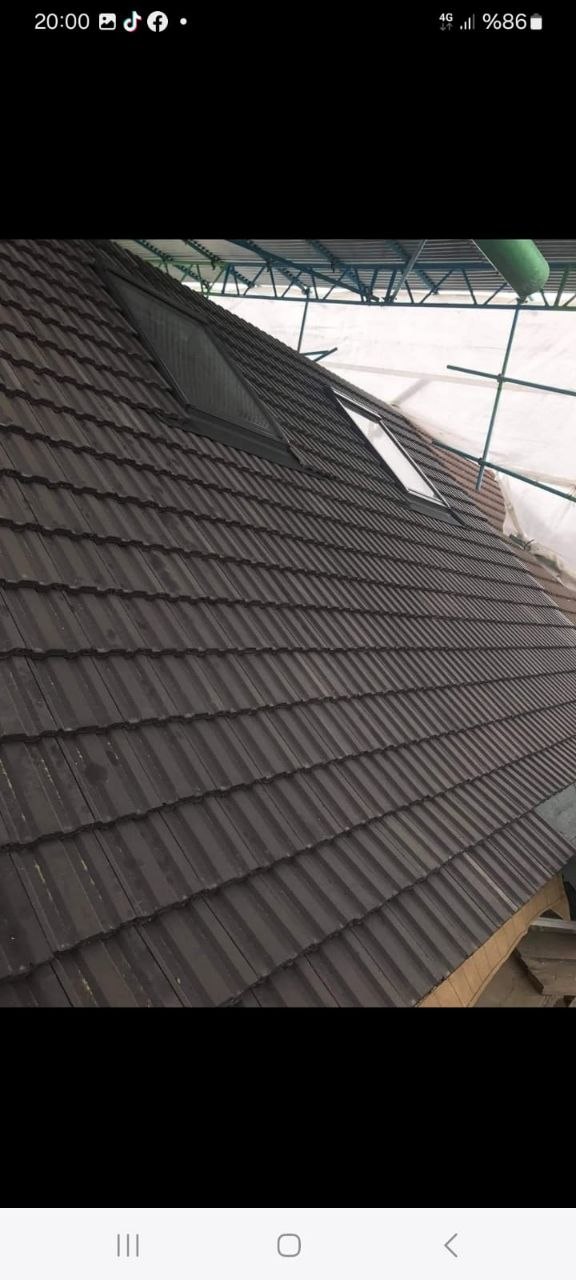 New tiled roof installation